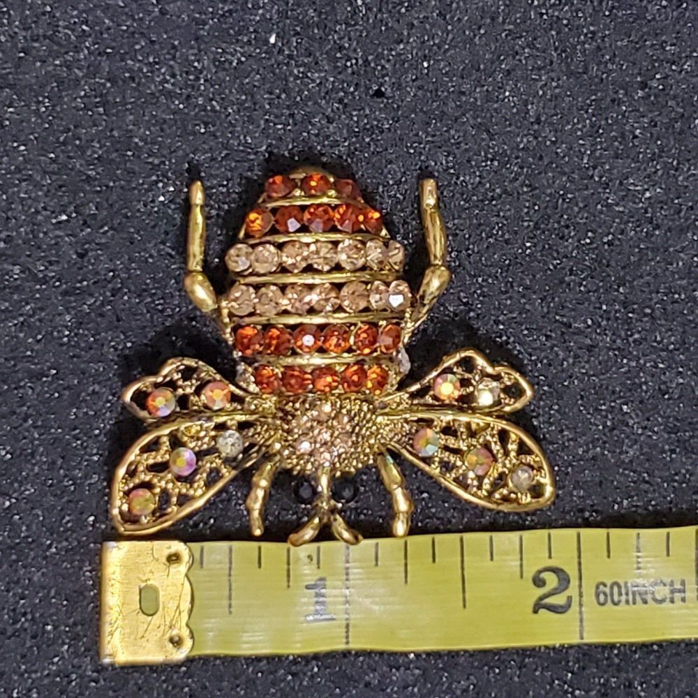 Honeybee Brooch View 4